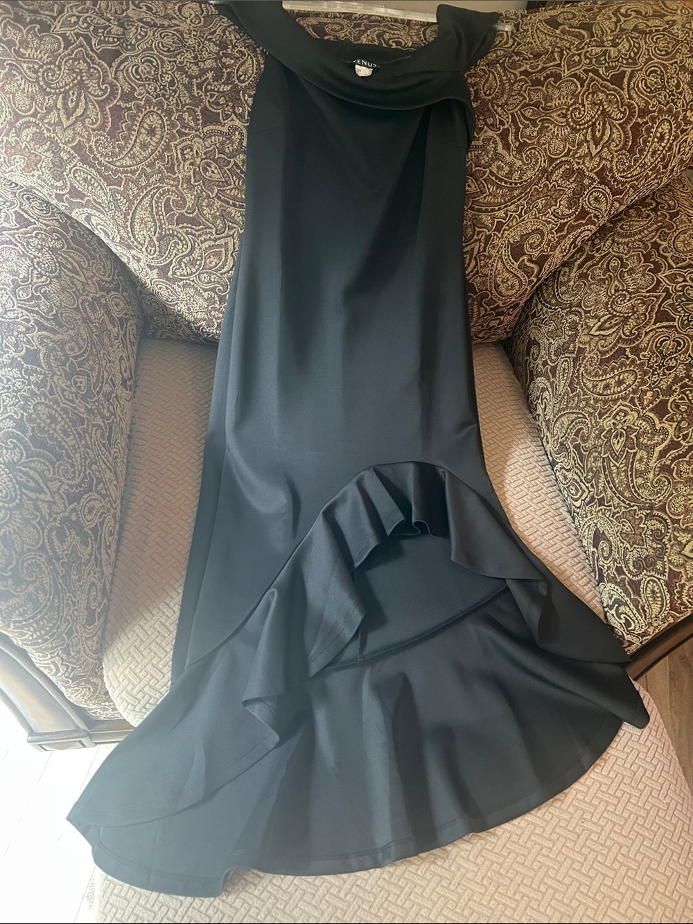 NWOT VENUS Black Off-Shoulder High-Low Ruffle Dress